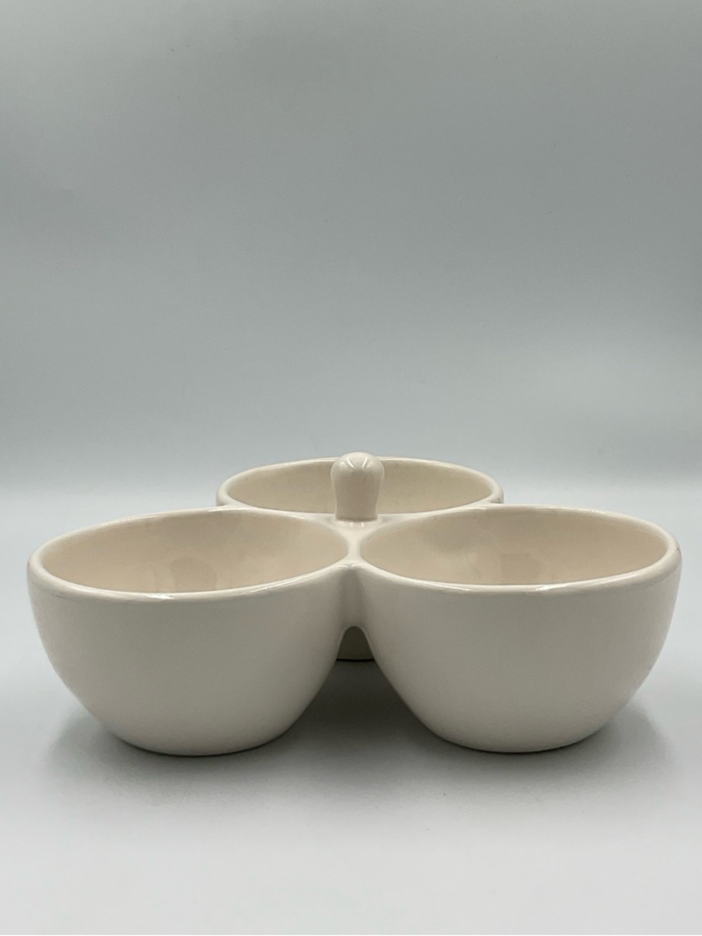 Rae Dunn NUTS OLIVES SPREAD Ceramic Tri-Section Snack Dish with Knob Handle - Picture 3 of 5
